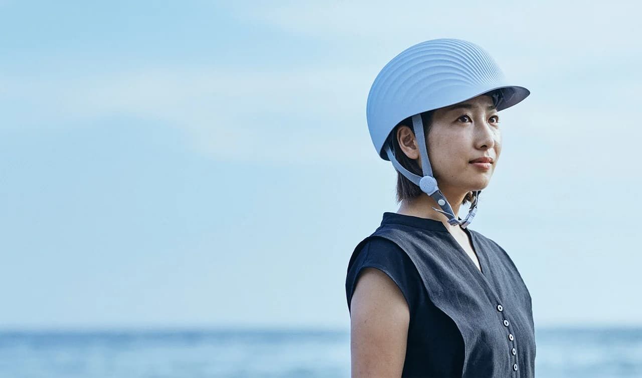 Kask Shellmet z recyklingu muszli morskich