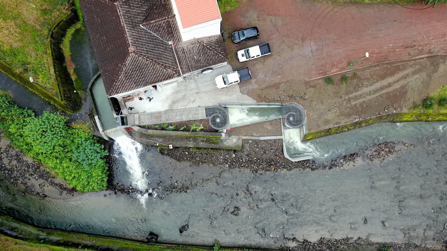 Turbiny Vortex współpracują z naturą, nie utrudniają normalnego przepływu wody, całkowicie eliminując ryzyko powodzi