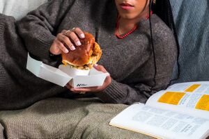 Kompostowalne opakowania do jedzenia na wynos Notpla