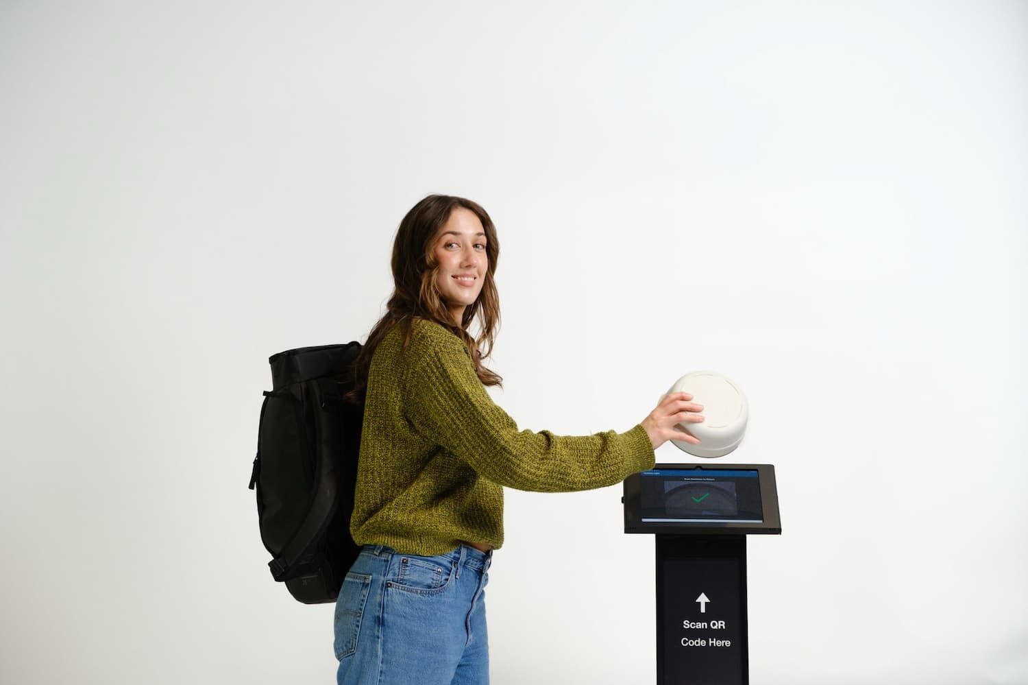 Nowoczesny system kaucyjny opakowań wielokrotnego użytku Tap-to-Reuse