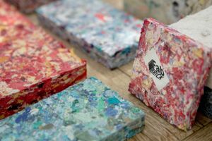 Recykling tkanin i odpadów tekstylnych FabBrick