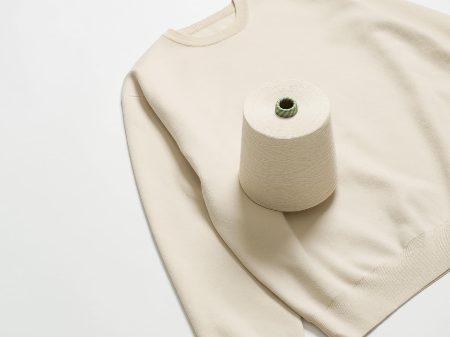 Tkaniny cyrkularne z włókien białkowych Brewed Protein