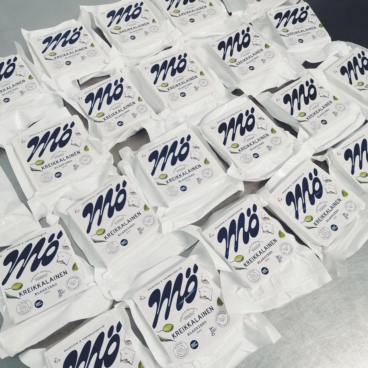 Roślinne produkty bezmleczne na bazie owsa fińskiej marki Mö